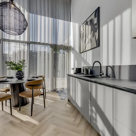 Urban Heaven Luxury Lofts 아파트 탈린