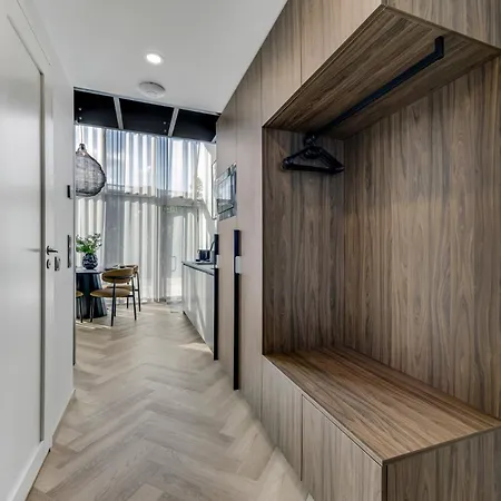 Urban Heaven Luxury Lofts 아파트 *